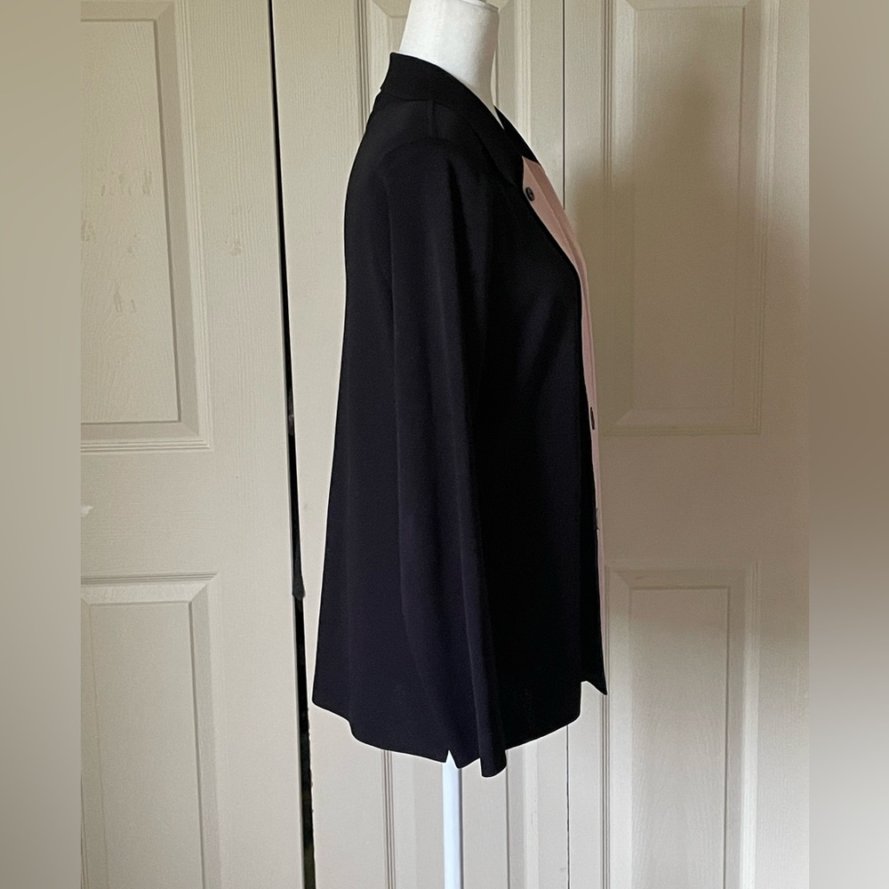 Misook Large black contemporary acrylic knit blazer/sweater with pink lapel. - Picture 5 of 9